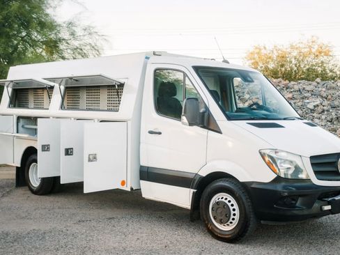 Used 2017 Mercedes-Benz Sprinter 3500 w/ Suspension Package II image 25