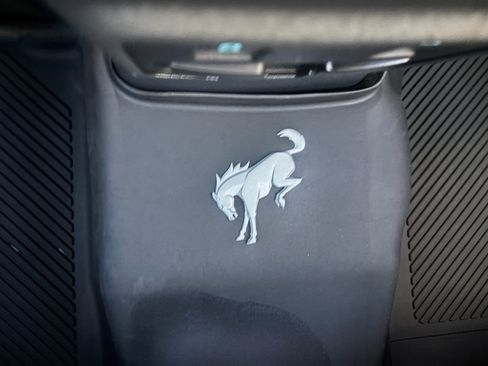 Used 2023 Ford Bronco Wildtrak image 11