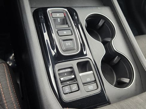 Used 2025 Honda Pilot Sport image 19