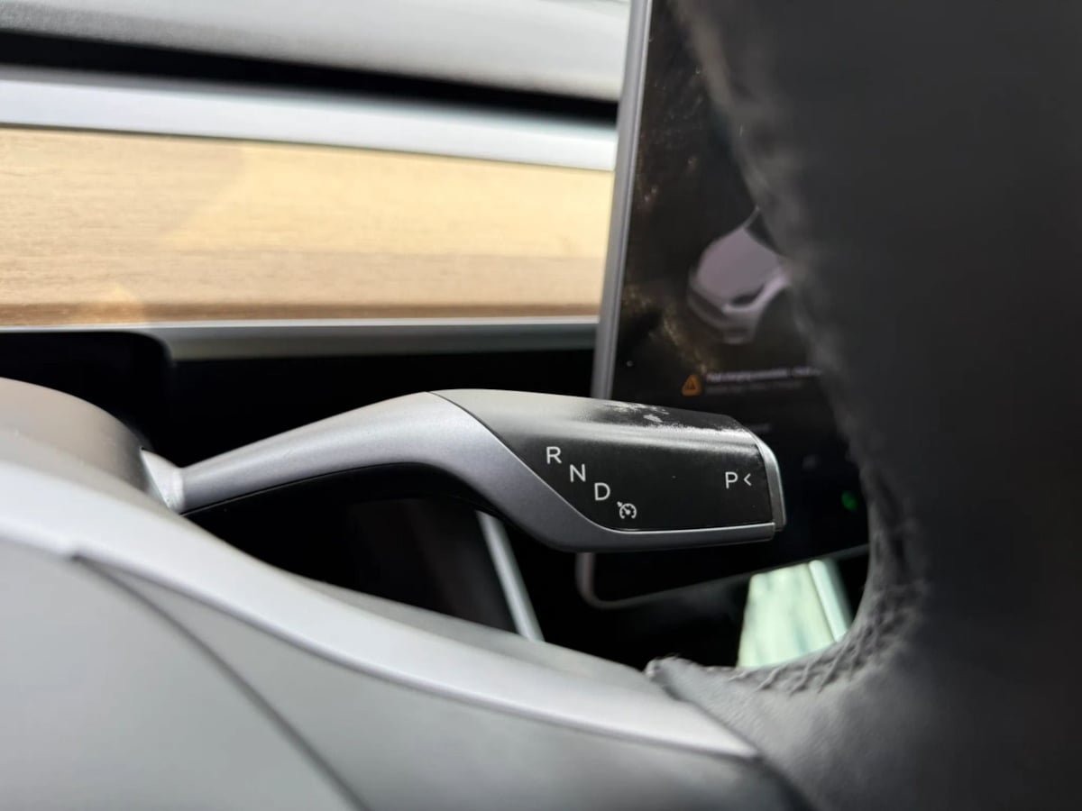 Used 2021 Tesla Model Y Long Range AWD/4WD image 24