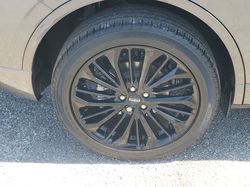 Certified 2024 Lincoln Corsair AWD w/ Equipment Group 101A image 7