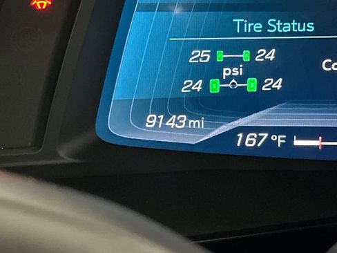 Used 2023 Chevrolet Corvette Stingray Coupe w/ Z51 Performance Package image 23