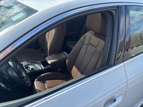 Used 2017 Audi A4 2.0T Premium Plus w/ Premium Plus Package image 7