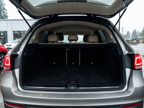 Used 2021 Mercedes-Benz GLC 300 4MATIC image 7