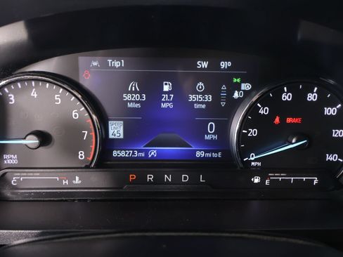 Used 2021 Ford Explorer XLT w/ Equipment Group 202A RWD image 4