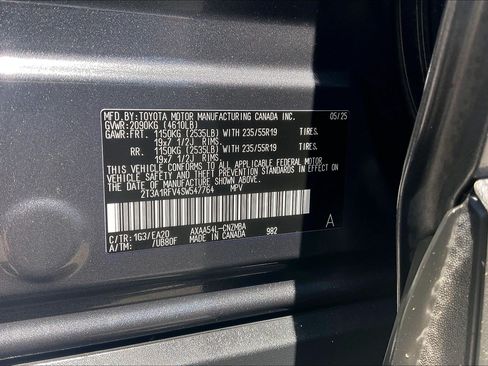 Used 2025 Toyota RAV4 XLE Premium w/ Weather Package AWD/4WD image 37