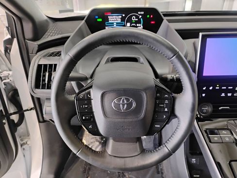 Used 2024 Toyota bZ4X FWD image 49