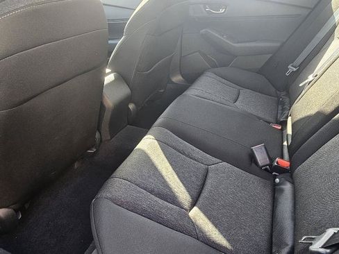 Used 2024 Honda Accord EX image 19