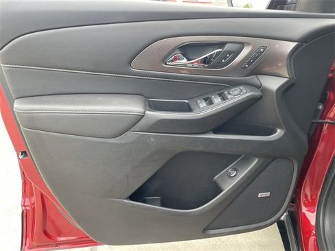 Used 2022 Chevrolet Traverse Premier w/ Redline Edition image 23
