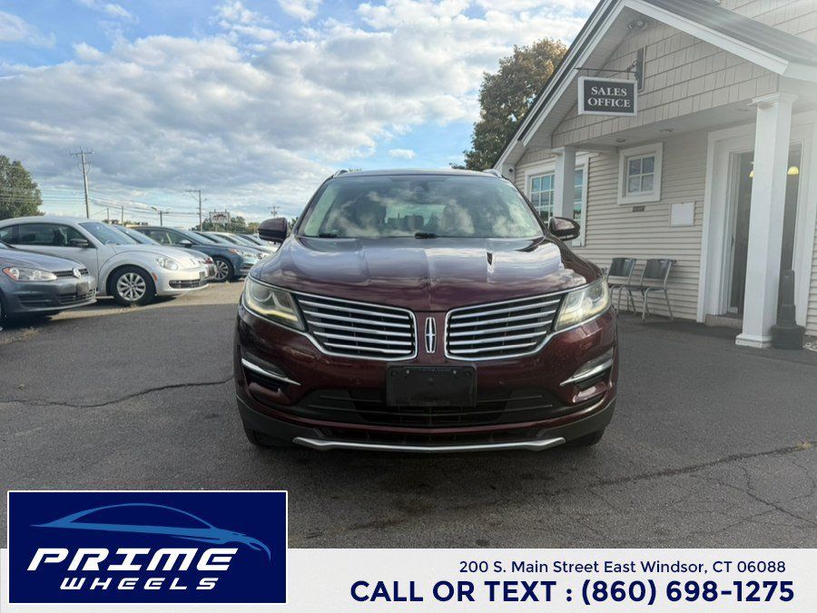 Used 2016 Lincoln MKC Reserve w/ Technology Package AWD/4WD image 2