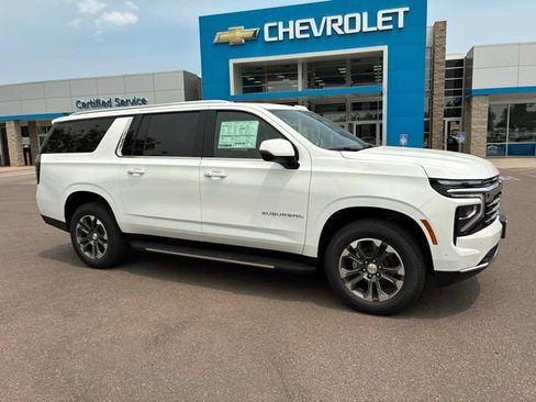 New 2026 Chevrolet Suburban LT w/ Comfort Package AWD/4WD image 1