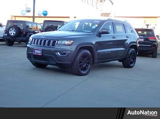 Used 2019 Jeep Grand Cherokee Laredo video 1