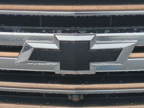 Used 2021 Chevrolet Suburban High Country image 8