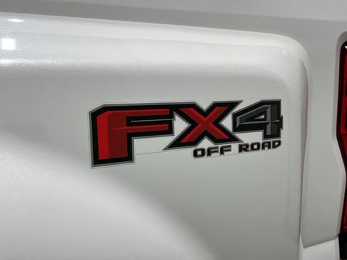 Used 2022 Ford F450 Lariat w/ Lariat Ultimate Package image 33