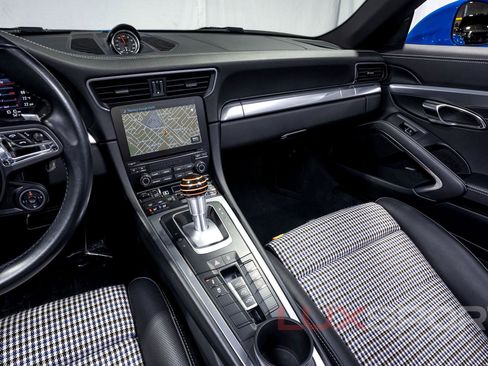 Used 2017 Porsche 911 Carrera 4S image 32