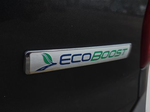 Used 2017 Ford Explorer XLT w/ Equipment Group 202A image 18