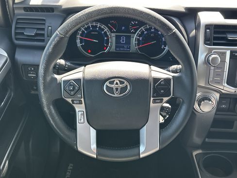 Used 2015 Toyota 4Runner SR5 image 24