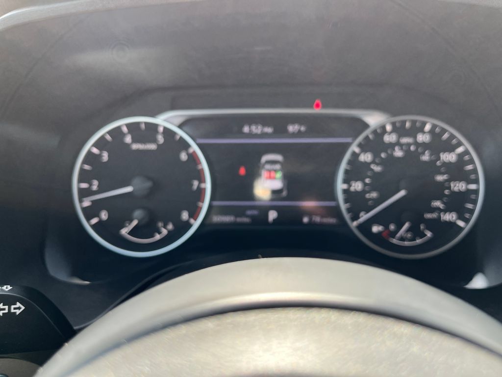 Used 2023 Nissan Rogue S AWD/4WD image 15