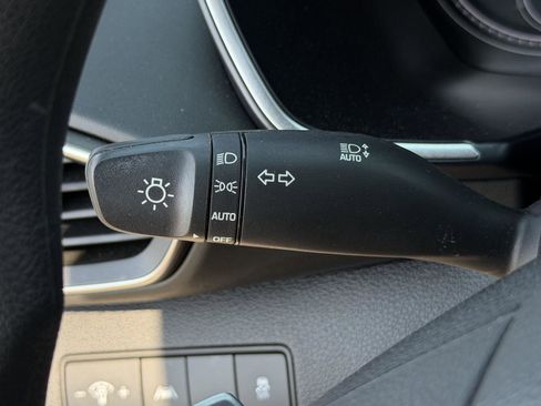 Used 2023 Hyundai Santa Fe SE FWD image 19