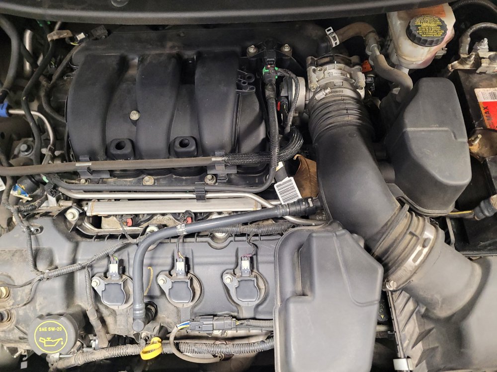 Used 2018 Ford Explorer XLT w/ Equipment Group 202A FWD image 30