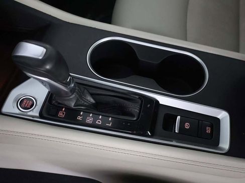 Used 2019 Nissan Altima 2.5 Platinum image 48