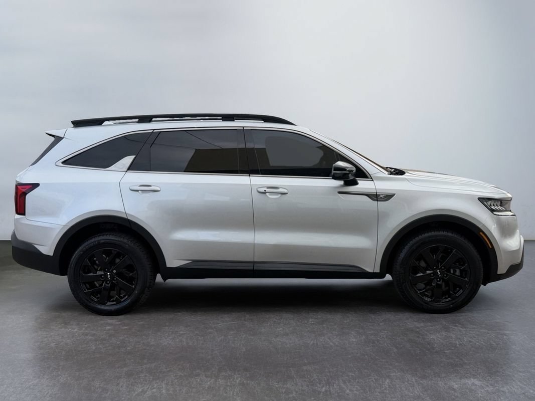 Used 2022 Kia Sorento S w/ Panoramic Sunroof Package AWD/4WD image 4
