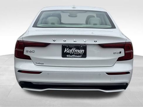 Used 2024 Volvo S60 B5 Core image 4