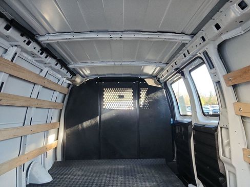 Used 2024 Chevrolet Express 2500 w/ Driver Convenience Package image 23