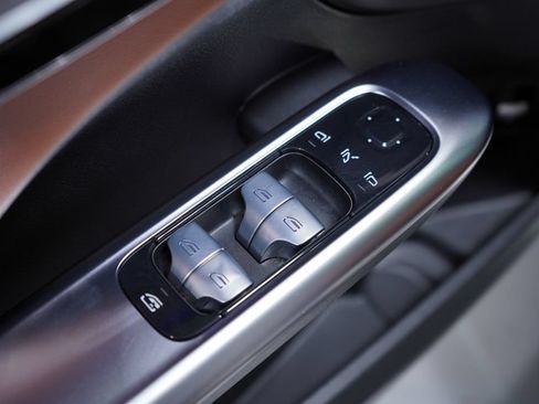 Used 2023 Mercedes-Benz C 300 Sedan image 20
