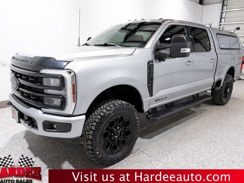 Used 2024 Ford F250 Lariat w/ Black Appearance Package AWD/4WD image 2