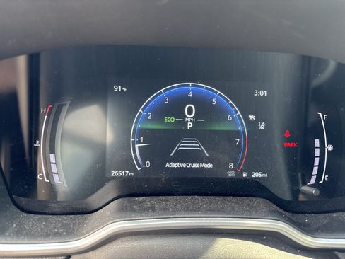 Used 2025 Toyota Corolla XSE FWD image 19