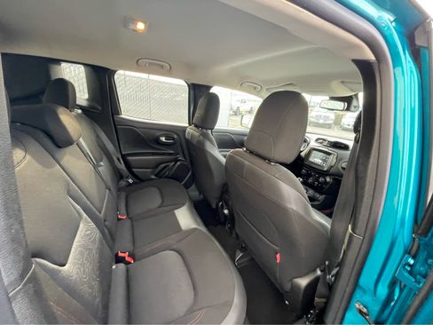 Used 2020 Jeep Renegade Trailhawk w/ Cold Weather Group image 26