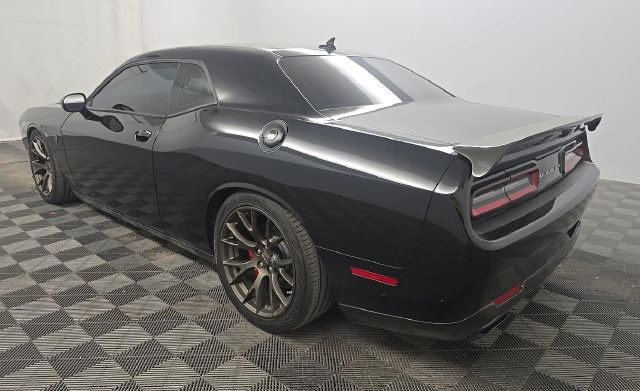 Used 2016 Dodge Challenger SRT Hellcat RWD image 4
