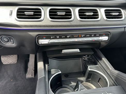 Used 2022 Mercedes-Benz GLE 350 4MATIC w/ 3rd Row Seat Package image 29