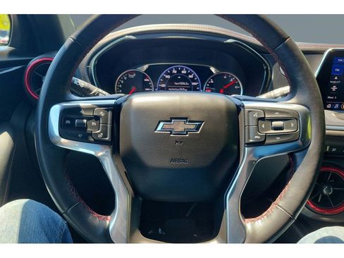Used 2022 Chevrolet Blazer RS w/ Enhanced Convenience Package FWD image 11