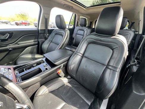 Used 2024 Lincoln Aviator Reserve AWD/4WD image 31