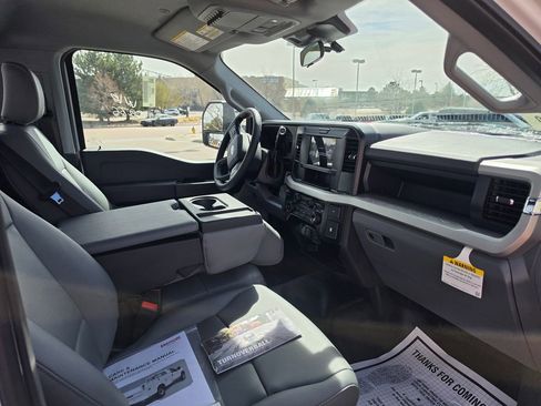 New 2026 Ford F550 4x4 Regular Cab Super Duty image 17