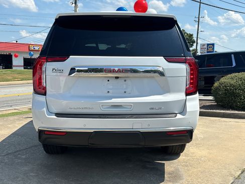 Used 2021 GMC Yukon XL SLT w/ SLT Premium Package RWD image 6