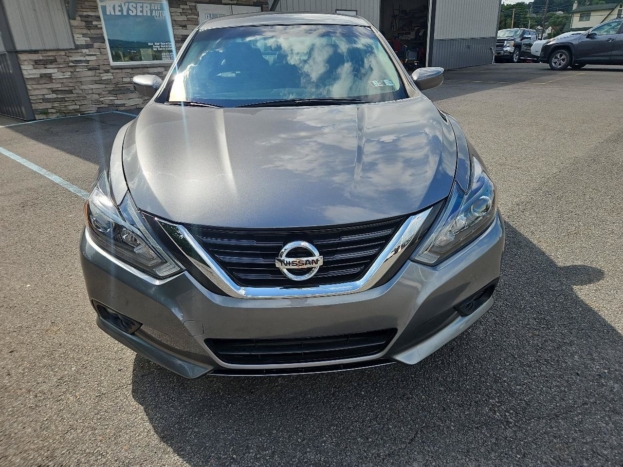 Used 2017 Nissan Altima 2.5 SR FWD image 8