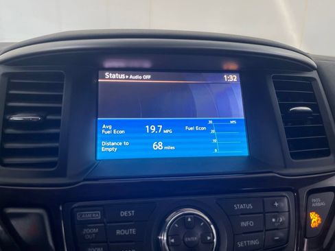 Used 2015 Nissan Pathfinder Platinum FWD image 72