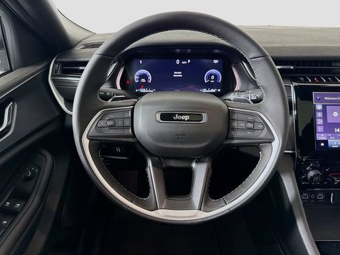 New 2026 Jeep Grand Cherokee L 4WD image 11