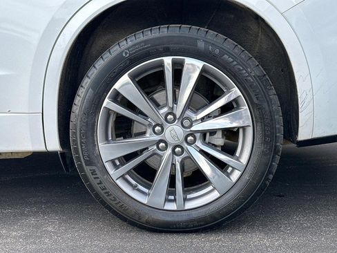 Certified 2024 Cadillac XT6 Premium Luxury image 6