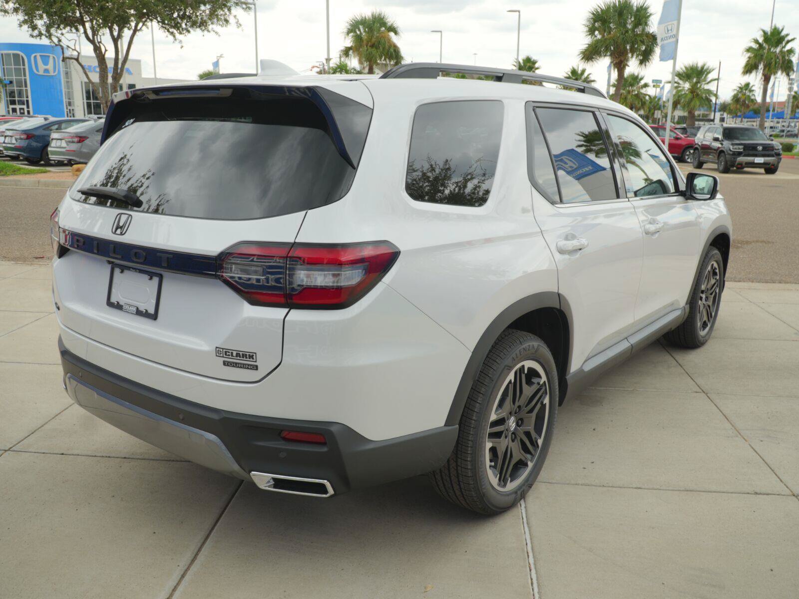 New 2026 Honda Pilot image 5
