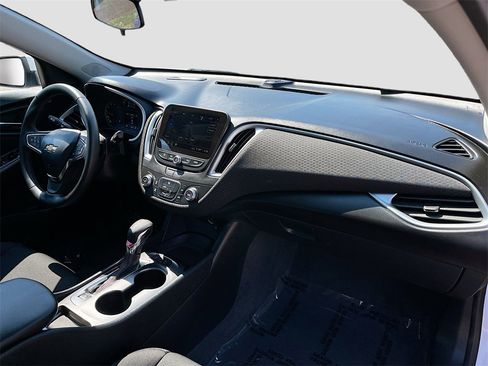 Used 2024 Chevrolet Malibu RS image 26