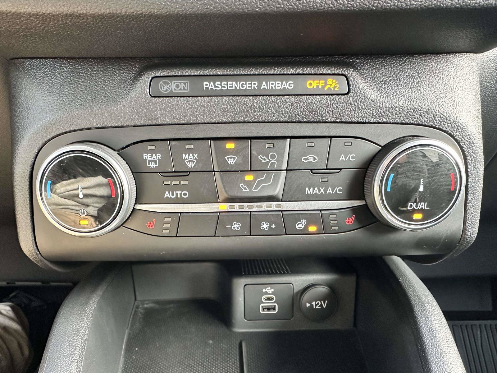 Used 2025 Ford Escape Active w/ Cold Weather Package FWD image 24