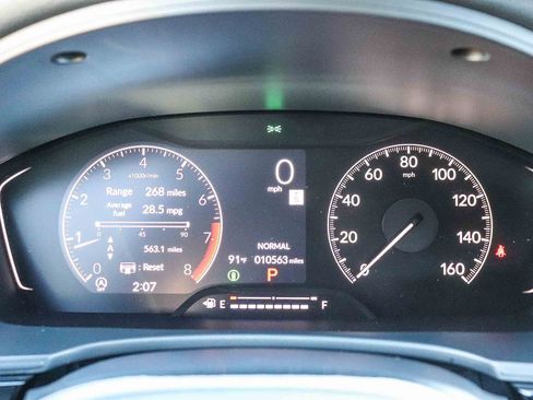 Used 2025 Honda Civic Sport image 25