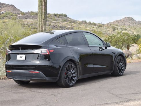 Used 2023 Tesla Model Y Long Range AWD/4WD image 7