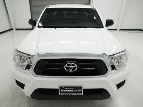 Used 2012 Toyota Tacoma 2WD Access Cab w/ SR5 Pkg image 2