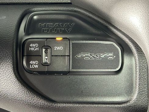 Used 2022 RAM 2500 Big Horn w/ Level C Equiment Group AWD/4WD image 21