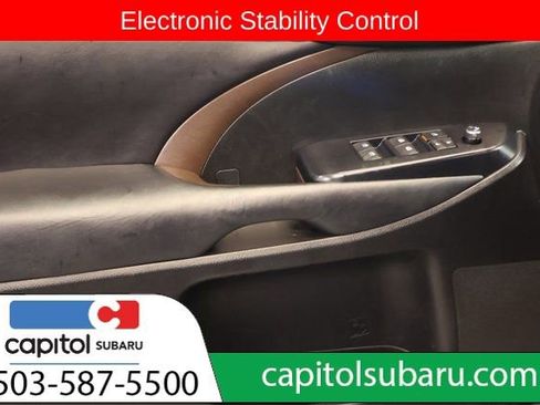 Used 2018 Toyota Highlander XLE image 10